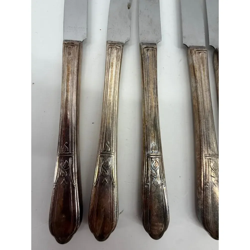 Simeon L George H Rogers Countess II Oneida Silverplate Dinner Knives Lot of 8